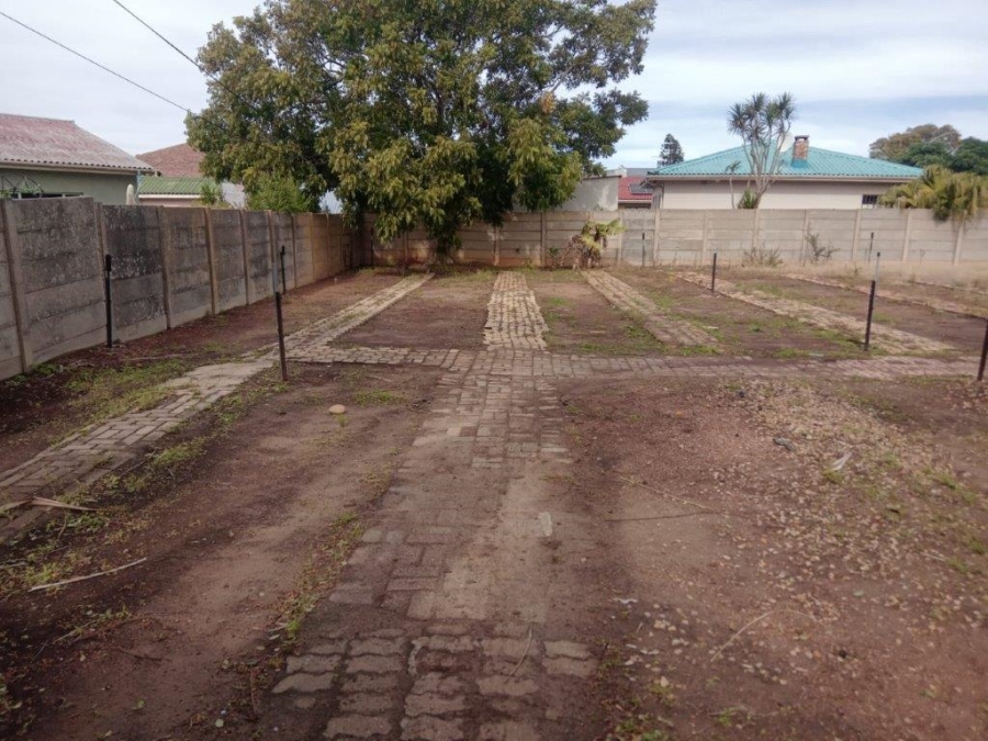 4 Bedroom Property for Sale in C Place Eastern Cape